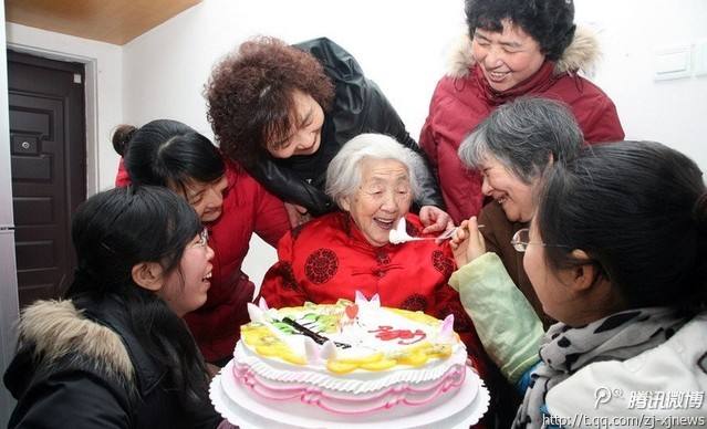 原來人老了，也要富養