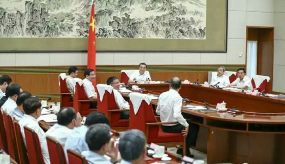 李克強：推動（dòng）老年用品行業升級（jí）轉型 滿足老人個性化（huà）需求