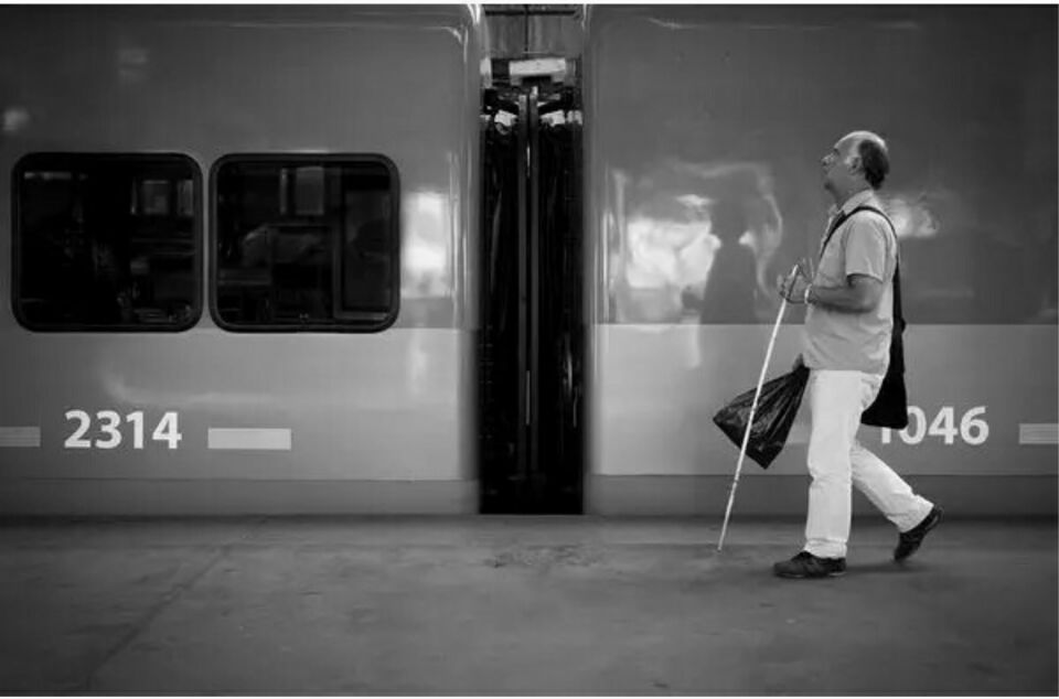 新型可穿戴導航 讓視障者也能輕（qīng）鬆出行