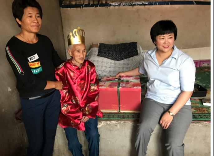 “我隻想為家鄉做點事”     記（jì）康馨家圓（yuán）智慧居（jū）家養老服務