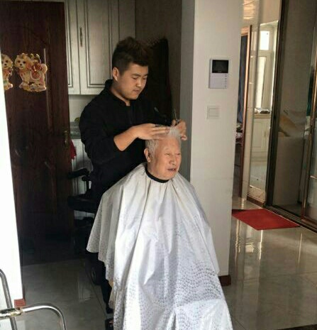 “我隻想為家鄉做點事”     記康馨家圓智慧居家養老服務