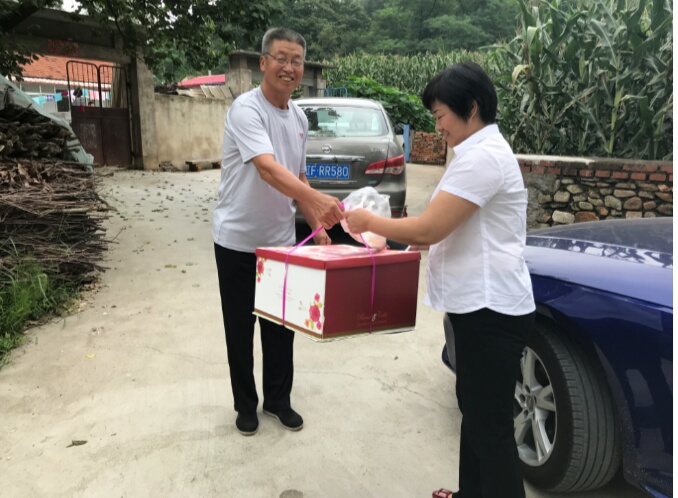 “我（wǒ）隻想為家鄉做點事”     記康馨家圓智慧居家養老（lǎo）服務