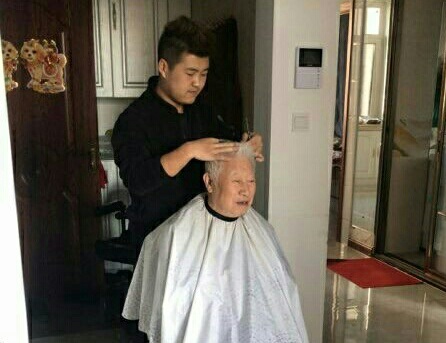 “我隻想（xiǎng）為家鄉做點事”