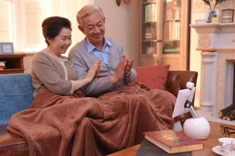 中國養老將（jiāng）迎來重要窗口期，挑戰（zhàn）和機遇麵前，企業應如何應對（duì）？