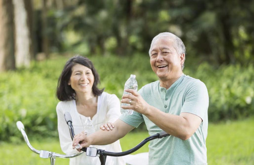 “銀發市場”成市場（chǎng）搶奪（duó）高地，適老（lǎo）化用品開辟新賽道