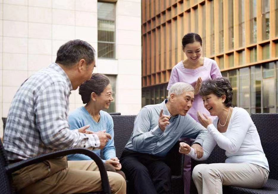 “銀發市場”成市場搶（qiǎng）奪高地，適老化用品開辟新賽道