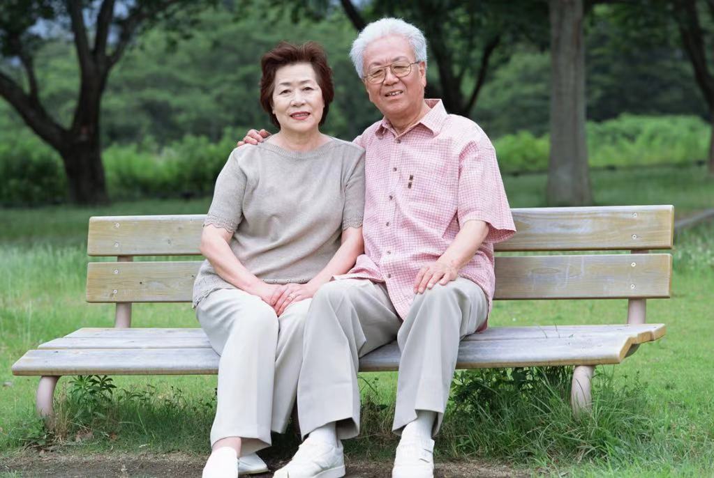 時隔21年中央再出台高規格文件，老齡化背景下，養老究竟如何養？