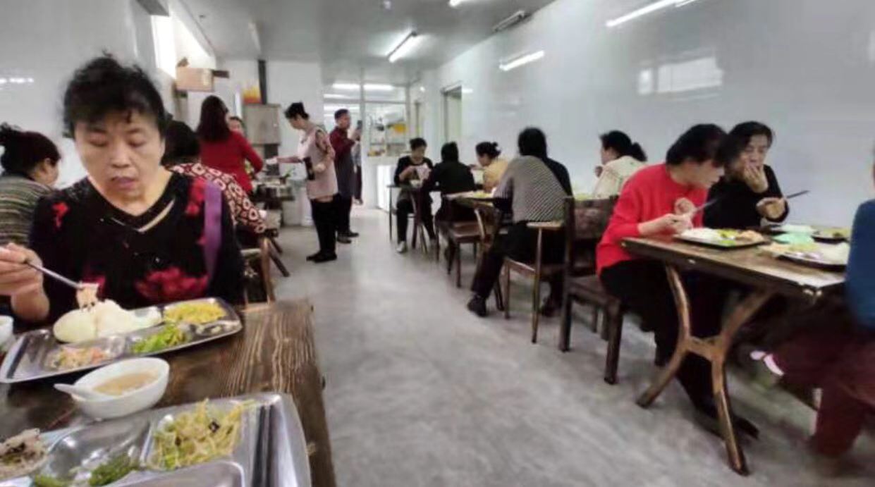 讓養老（lǎo）事業恩惠於民 所（suǒ）到之處造福一方（fāng）百姓