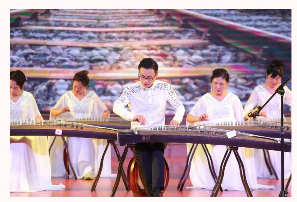 “歌舞迎盛世 師生感黨恩”—​ 沈陽老幹部大學教學成果展演圓滿舉行