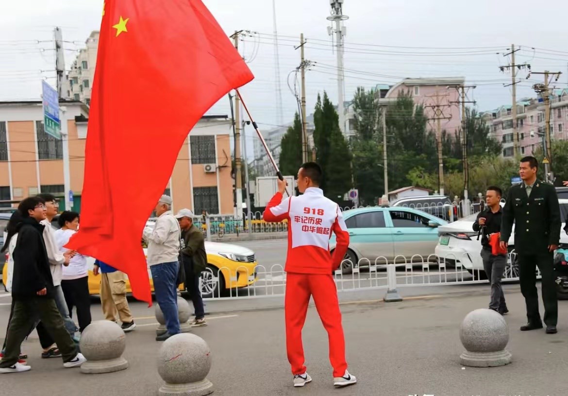 沈陽眾多市民走進“九.一八”