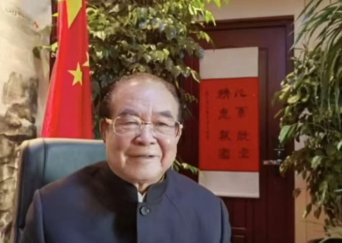 昔（xī）日大國工匠，再（zài）顯“銀發力量”