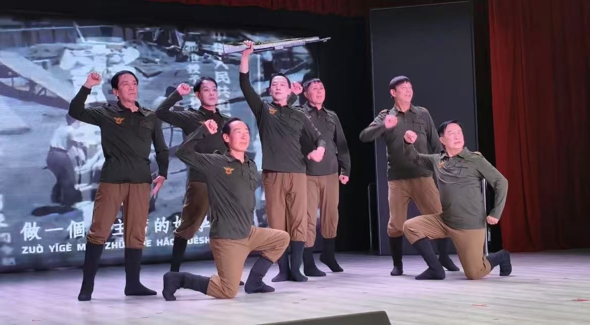 雷鋒精神薪火相傳 文明實踐譜新篇