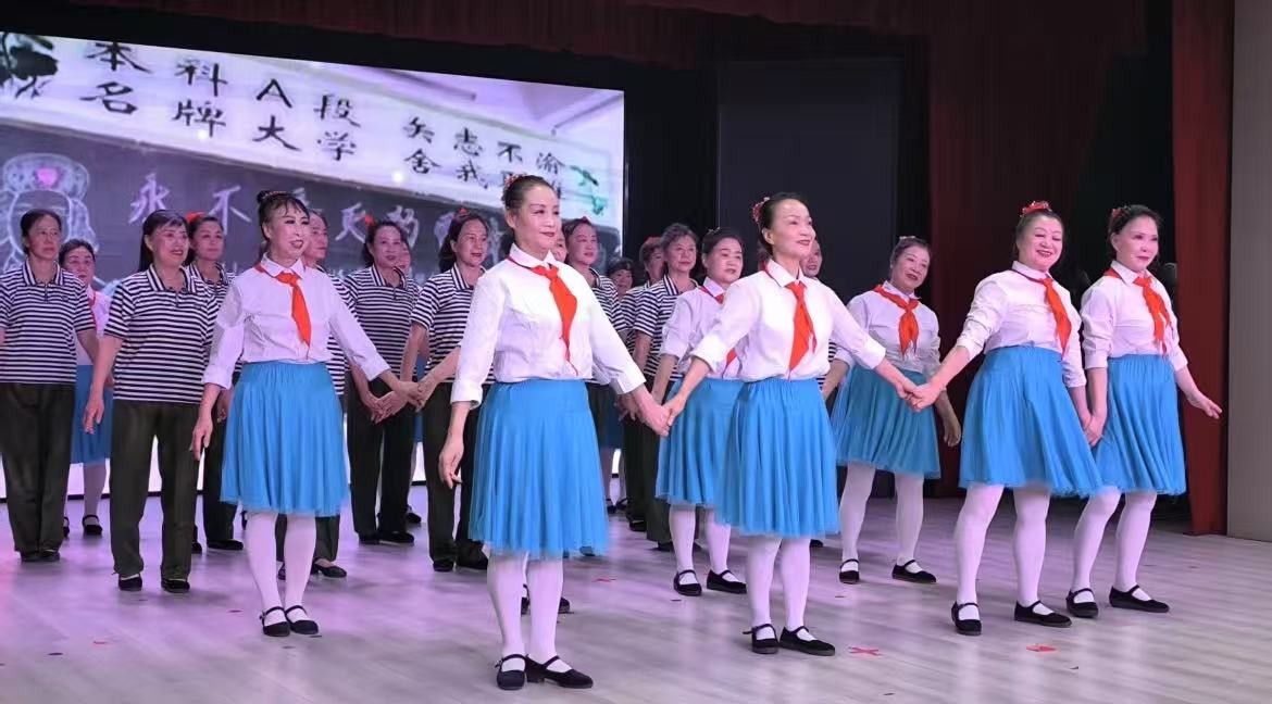 雷鋒精神薪火相傳 文明（míng）實踐譜新篇