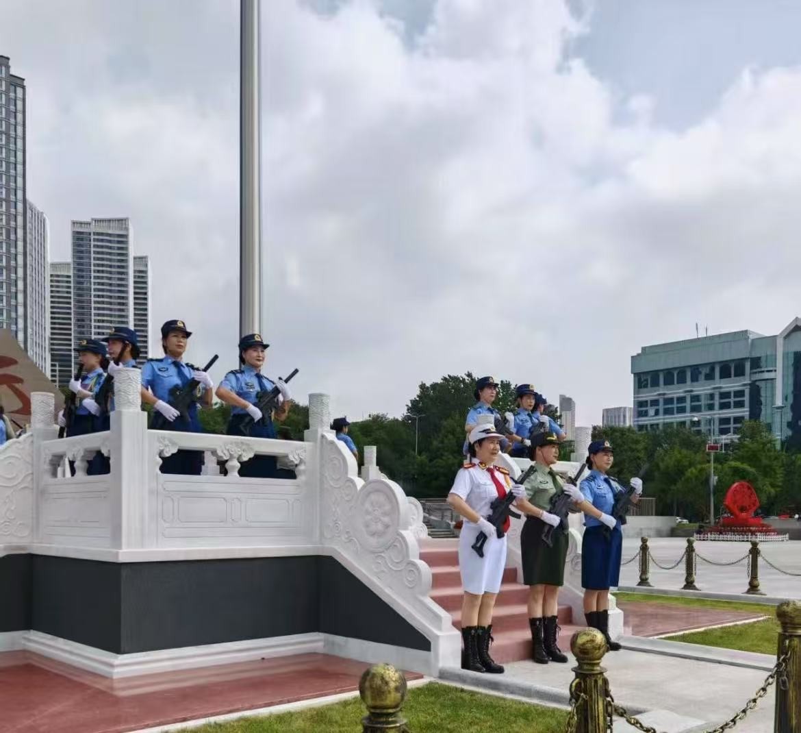 沈陽獵鷹女子儀仗隊
