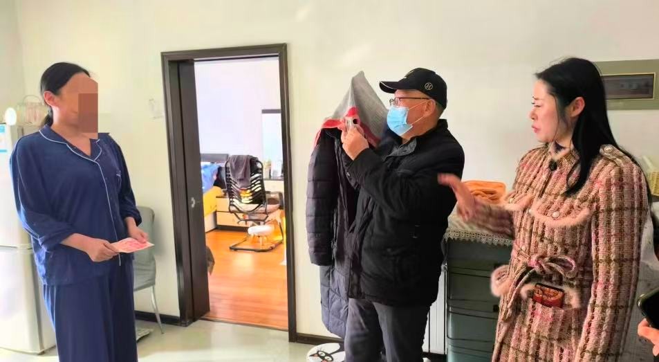 从“人生觉醒”到“一生（shēng）之约（yuē）”，她用善意暖了五户人家的心（xīn）