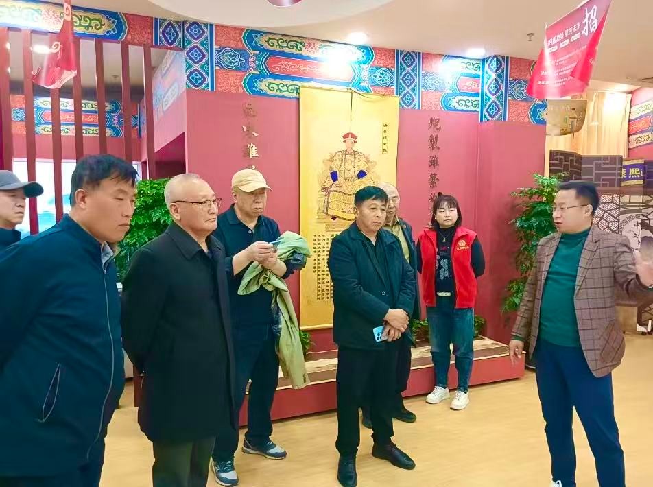 遼（liáo）寧養老服務網與北京同仁堂遼寧藥業簽（qiān）約 共築